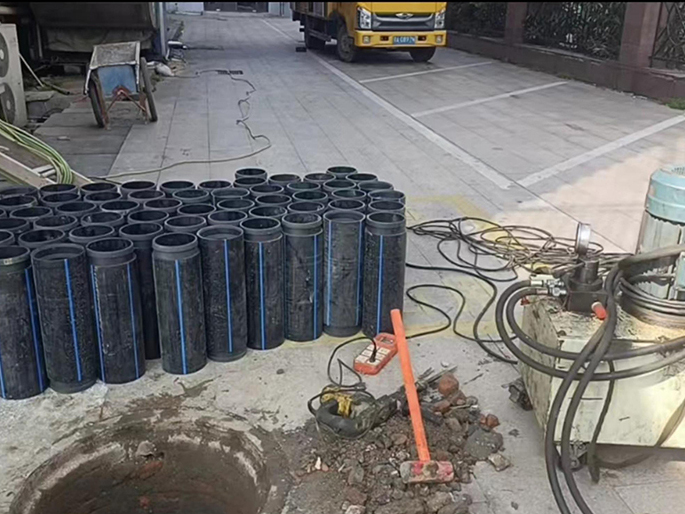 汉阴PE置换管厂家 DN315置换管 非开挖管短管置换